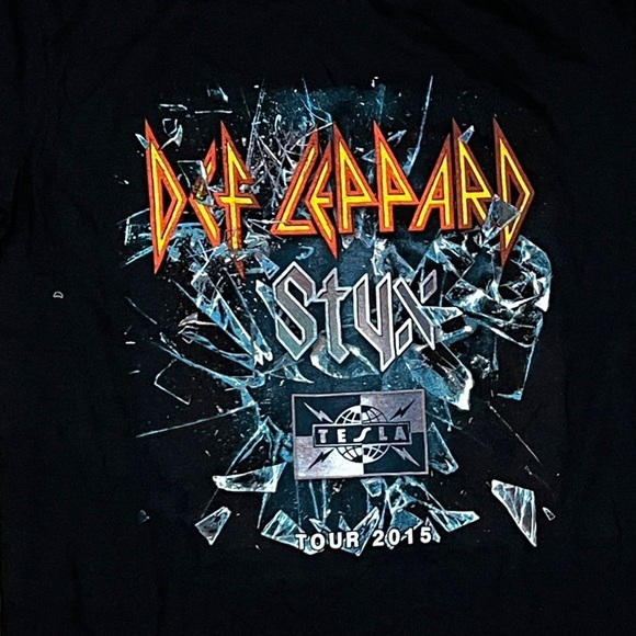 Def Leppard Rock n Roll Heavy Metal 2015 Tour Styx Tesla Concert Crewneck Tee - Picture 5 of 7